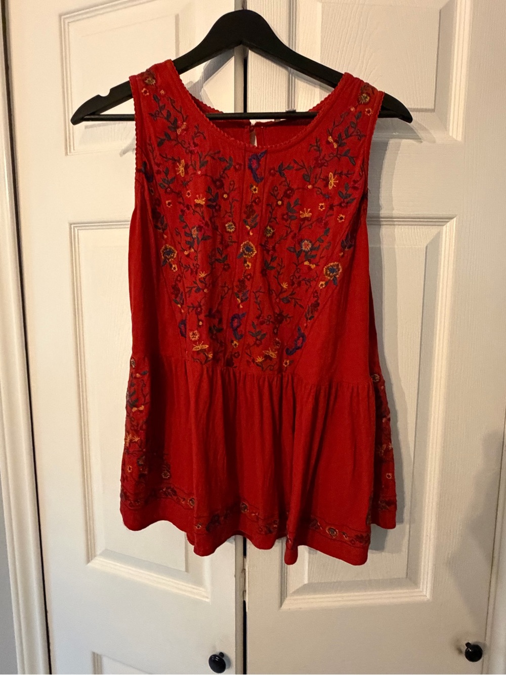 Umgee Red Sleeveless Embroidered Peplum Tunic